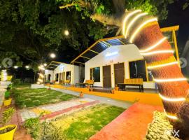 Tree House Cottage By Sarvottam Resort，位于瑞诗凯诗的酒店