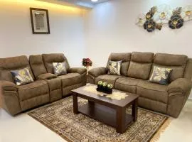 AL-MANAL 203 Luxury Suite Rooms 3BHK