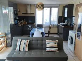 Studio confortable à Flamanville - 35m² - Jardin privé