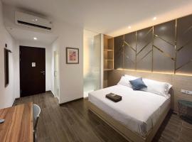 Box City Hotel Mojokerto，位于Mojokerto的酒店