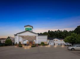 Quality Inn & Suites Kilgore-Longview，位于基尔戈的酒店