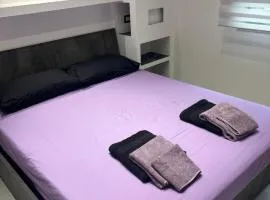 Chromotherapy room con bagno in camera
