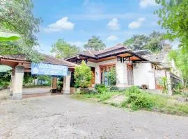 OYO 94009 Homestay Ndalem Kademangan