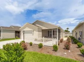 Screened Lanai New-Build Home in The Villages!