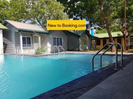 Triple Tree Cottage，位于蒂瑟默哈拉默汉班托塔国际机场 - HRI附近的酒店