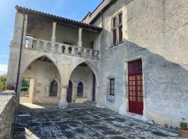 Château de Cibioux，位于Surin的酒店