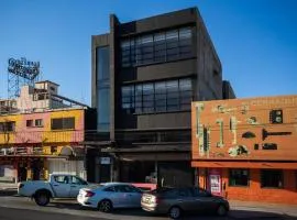 Estudios amueblados y equipados con cocineta en ubicación Céntrica MTY