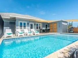 Baby Beach Bliss Villa - Walk to Beach!