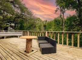 Magic Tree House at UT, Walk to Moody & Capitol，位于奥斯汀的酒店