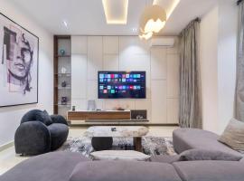 Elegant 3 Bedroom Terrace Duplex in Lekki，位于Ikate的酒店