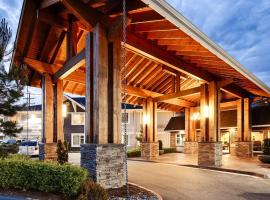 Best Western Plus Country Meadows Inn，位于奥德格鲁夫阿伯兹福德机场 - YXX附近的酒店