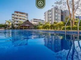 2BR Condo with Private Terrace - Near to the Beach