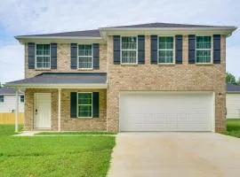 Spacious Home 8 Mi to Bernheim Arboretum!