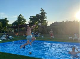 Pensiunea Paradiso Sarinasuf，位于穆里吉奥尔的酒店