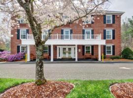 Comfort Inn Foxboro - Mansfield，位于福克斯伯勒的酒店