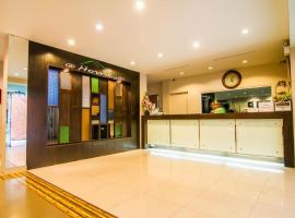At Home at Udon，位于乌隆他尼乌隆他尼机场 - UTH附近的酒店