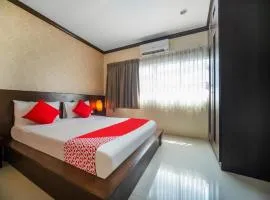 OYO 232 Patong City Hometel