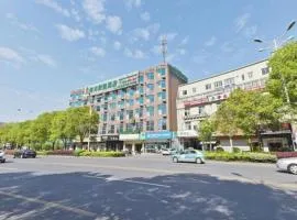 GreenTree Alliance Jiangsu Yangzhou Hanjiang Middle Road Libao Square Hotel