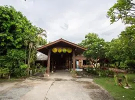 OYO 909 Guiding Star Resort