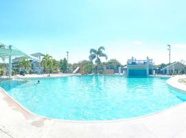 RedDoorz @ Realmar Resort Hotel Pangasinan，位于Domampot的酒店
