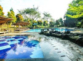 OYO HOMES 91242 Desa Wisata Cibuntu Kuningan Syariah，位于Mandirancan的酒店