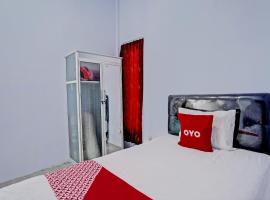 OYO 92817 Niza Guesthouse Syariah，位于外南梦的酒店