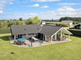 索尔斯维奥缇沃普5号度假屋