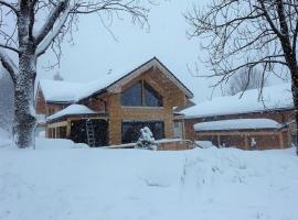 Chalet in Tauplitz with sauna in ski area，位于陶普利茨的酒店