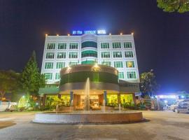 My Tra Riverside Hotel，位于广义的酒店