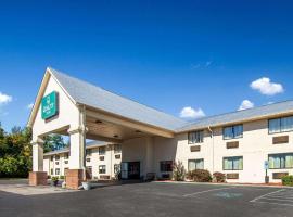 Quality Inn Danville，位于丹维尔的酒店
