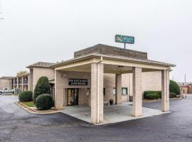 Quality Inn，位于奥克伍德的酒店