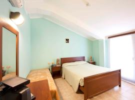 Hotel Due Elle，位于Meana Sardo的酒店