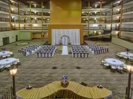 Clarion Hotel & Suites Conference Center Memphis Airport