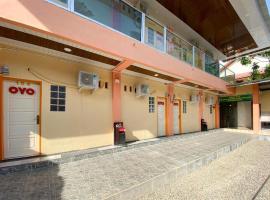 OYO 2232 Kelapa Gading Guesthouse，位于巴东的酒店