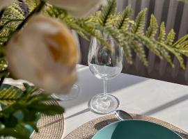 Heron，位于蒂黑的酒店