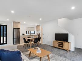 Prime Location Cosy Warm Free Off Street Park，位于阿丁顿的酒店