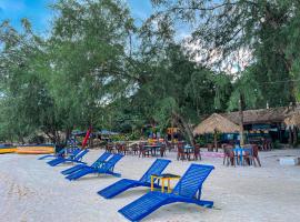 Ocean Lounge Bungalow，位于Koh Rong的酒店
