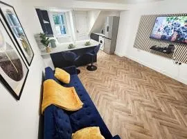 Fantastic 5 bedroom House with a Studio
