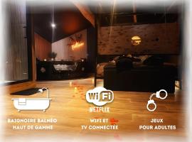 Love Room Fantasme 50 Nuances，位于容扎克的酒店