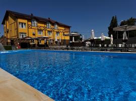 СИТИЙ КОВБОЙ，位于Leznevo的酒店