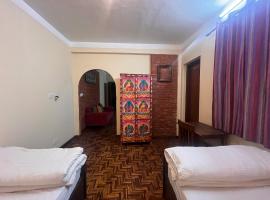 Micasa Apartment，位于Bālāju的酒店