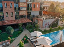 Boutique Hotel Kviria，位于泰拉维的酒店