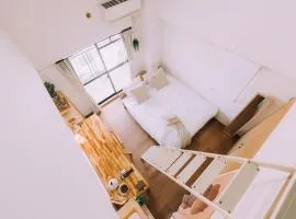 New! 7 Top floor Japandi loft in Prime Location