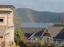 Upscale Sooke Vacation Rental