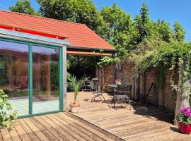 Ökologisches Hideaway mit Sauna und großem Garten，位于Seßlach的酒店