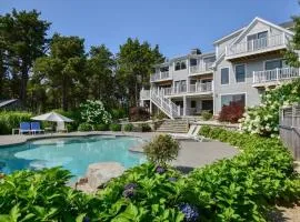 Water Views Heated Pool & Hot Tub