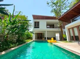Pranaluxe 4 Bedroom Pool Villa C7