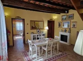 Country Apartment with View of the Tuscany Hills