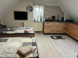 Zweibettzimmer - Doppelzimmer Deluxe，位于Münchenbernsdorf的酒店