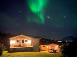 Marta's Home-cozy appartment near the Airport，位于Andselv的酒店